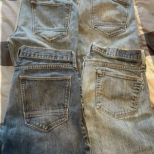 Set/Lot/Bundle of 4 pair of Men’s size 33 x 32 -3 Arizona Jeans & 1 pair of AE